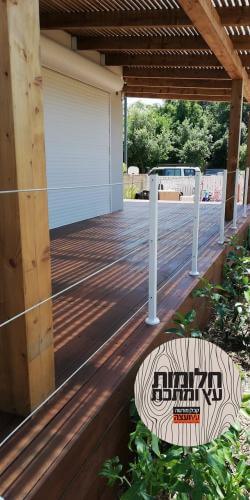 בניית פרגולות ודקים